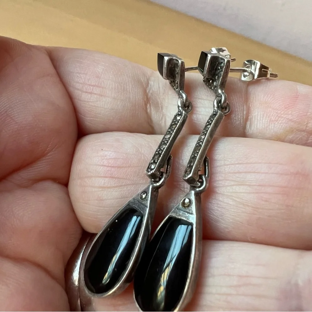 VINTAGE BLACK ONYX & MARCASITES DANGLE DROP STERLING EARRINGS
